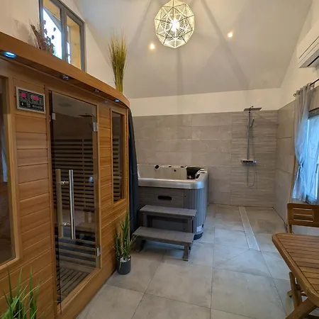 évasion Vosgienne: De Luxe, Spa, Sauna, Proche Randos Et Stations De - Fr-1-589-313 *